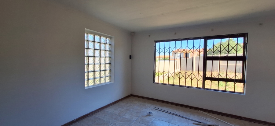 To Let 4 Bedroom Property for Rent in Model Park Mpumalanga