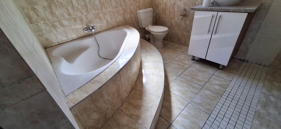 To Let 4 Bedroom Property for Rent in Model Park Mpumalanga