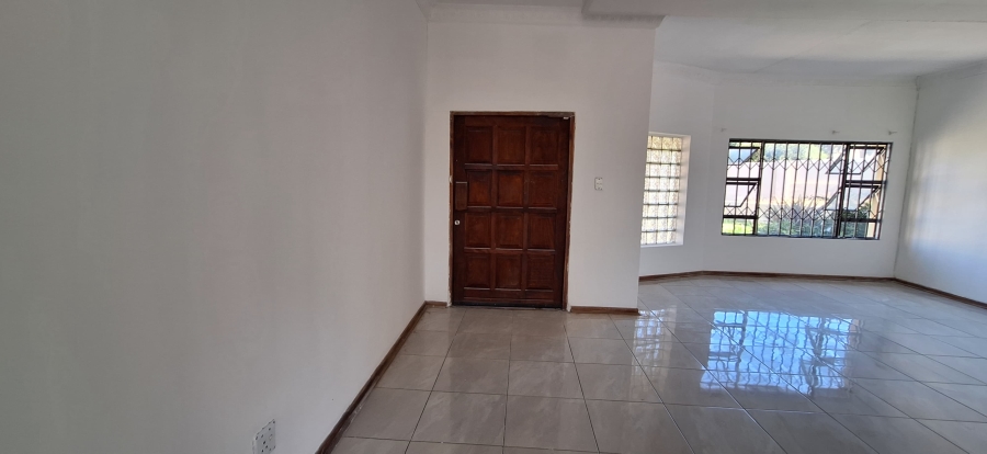To Let 4 Bedroom Property for Rent in Model Park Mpumalanga