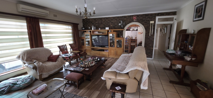 6 Bedroom Property for Sale in Del Judor Ext 4 Mpumalanga