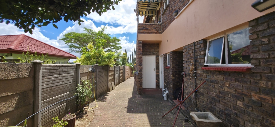 6 Bedroom Property for Sale in Del Judor Ext 4 Mpumalanga