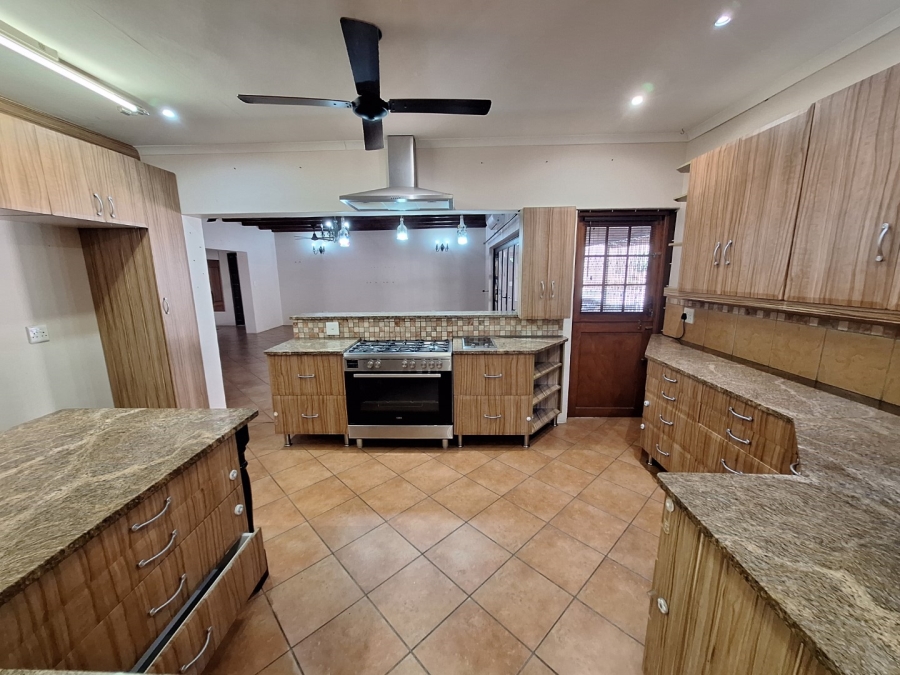 To Let 4 Bedroom Property for Rent in Sonheuwel Ext 1 Mpumalanga