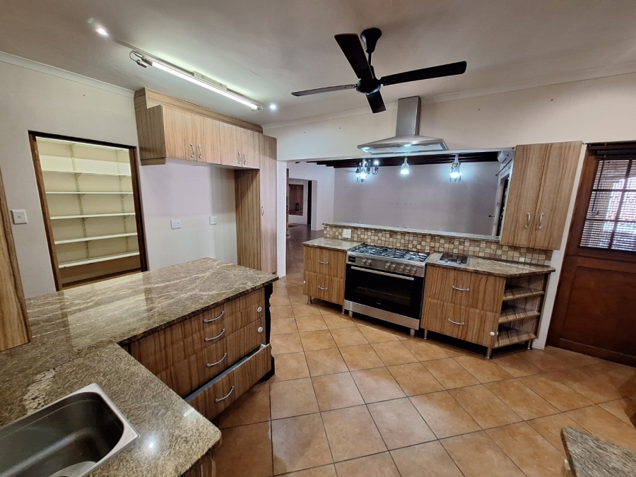 To Let 4 Bedroom Property for Rent in Sonheuwel Ext 1 Mpumalanga