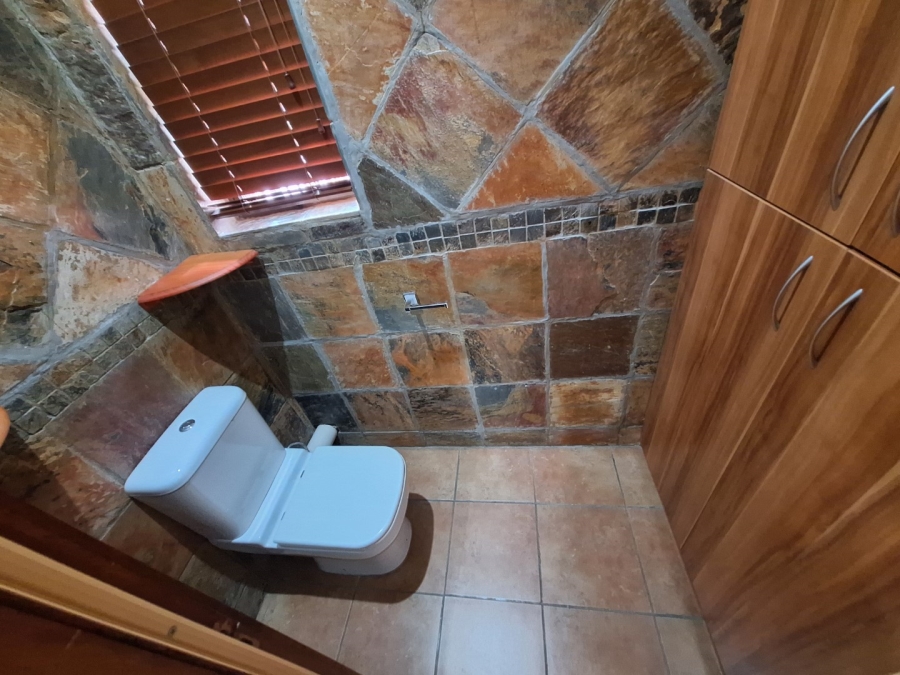 To Let 4 Bedroom Property for Rent in Sonheuwel Ext 1 Mpumalanga