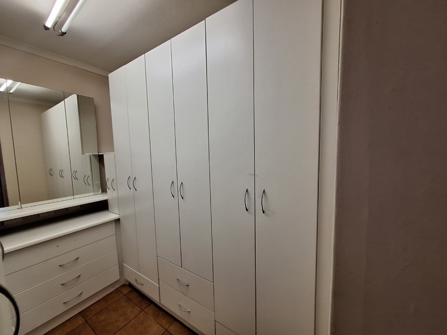 To Let 4 Bedroom Property for Rent in Sonheuwel Ext 1 Mpumalanga
