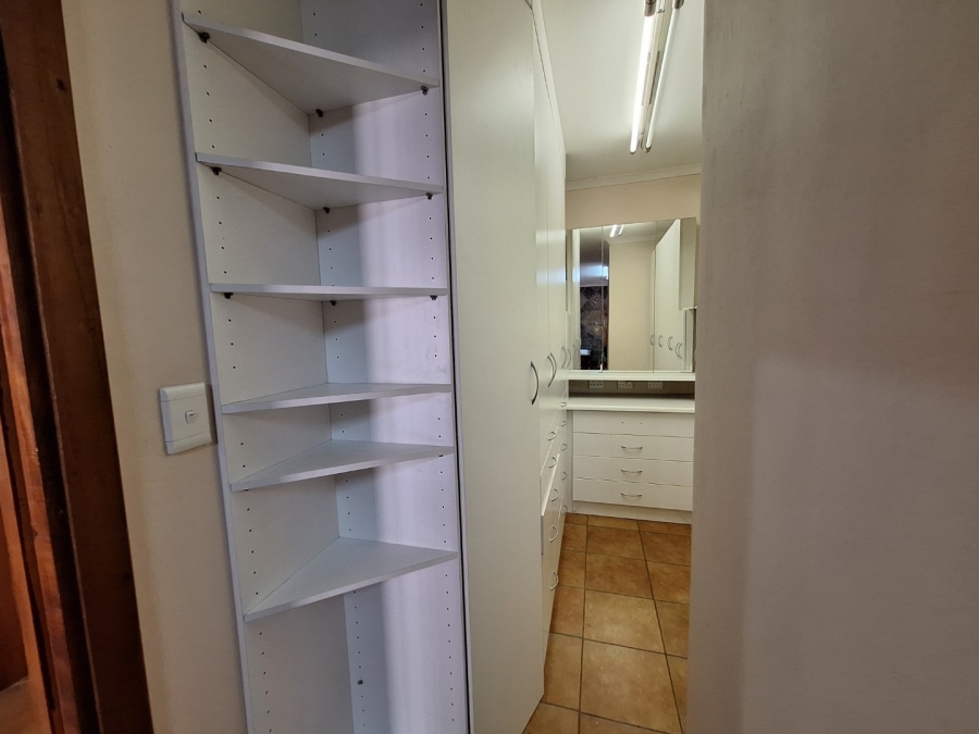To Let 4 Bedroom Property for Rent in Sonheuwel Ext 1 Mpumalanga