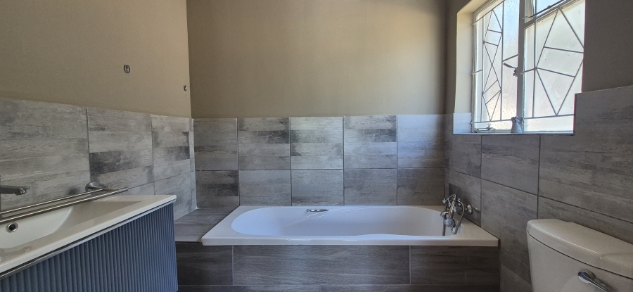4 Bedroom Property for Sale in Nelspruit Ext 4 Mpumalanga