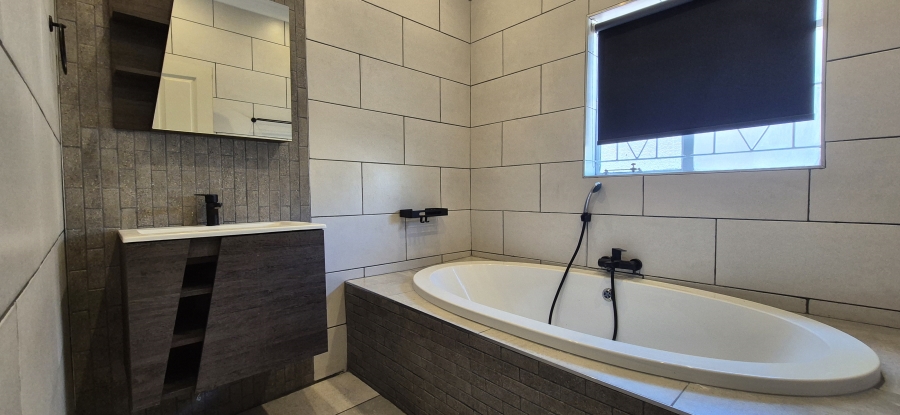 4 Bedroom Property for Sale in Nelspruit Ext 4 Mpumalanga