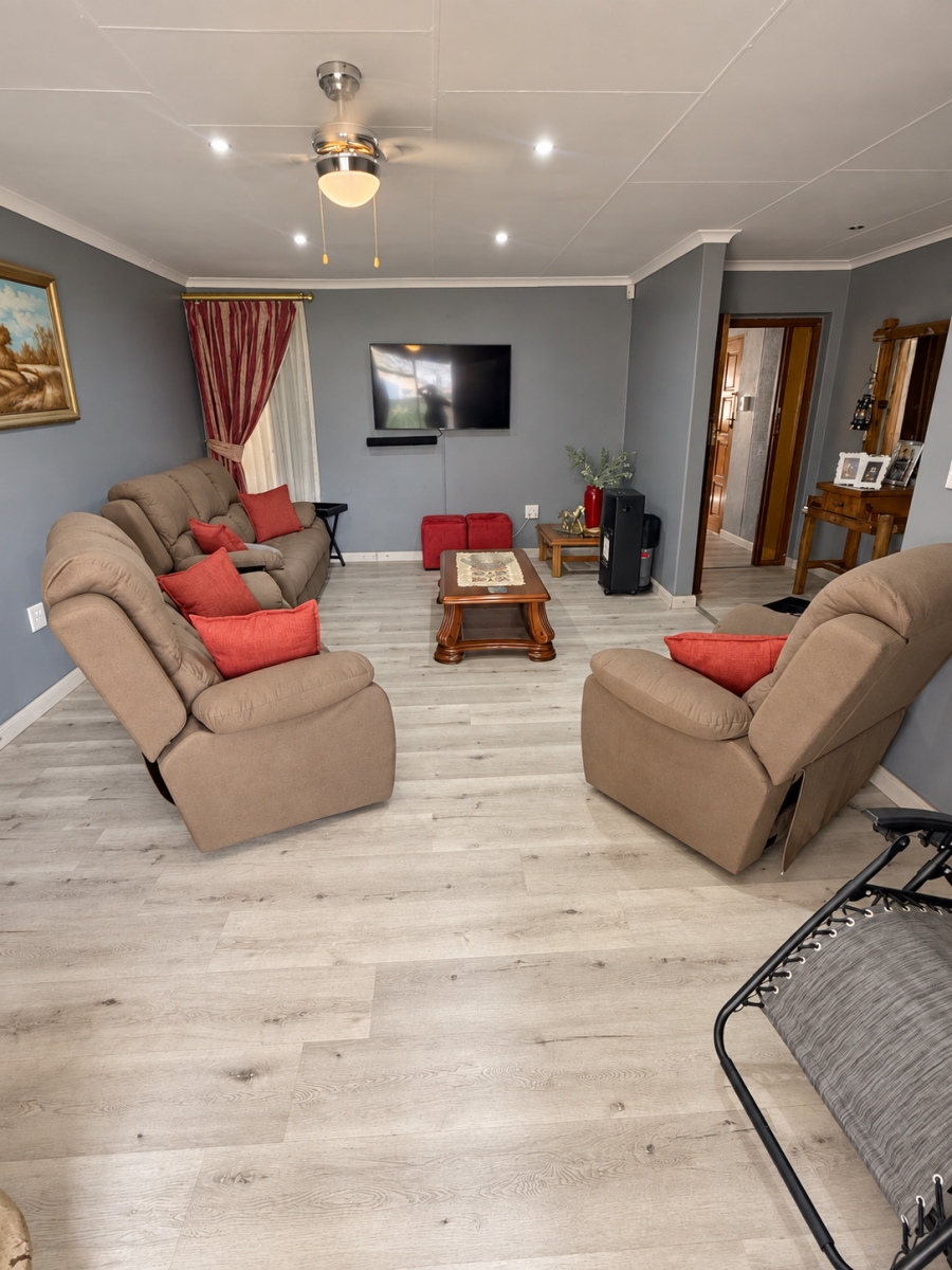 5 Bedroom Property for Sale in Suidheuwel Mpumalanga