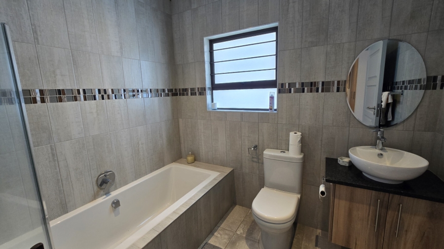 2 Bedroom Property for Sale in Elawini Lifestyle Estate Mpumalanga
