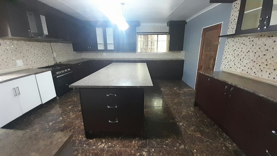 Commercial Property for Sale in White River Estates Mpumalanga