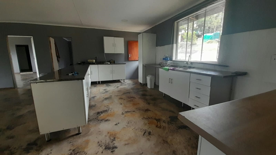 Commercial Property for Sale in White River Estates Mpumalanga
