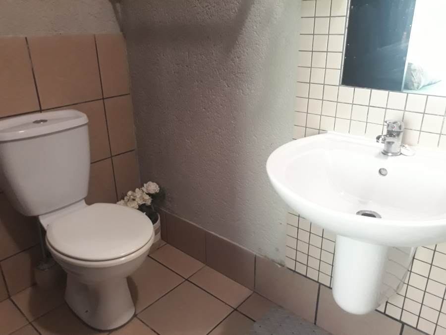 2 Bedroom Property for Sale in West Acres Ext 1 Mpumalanga