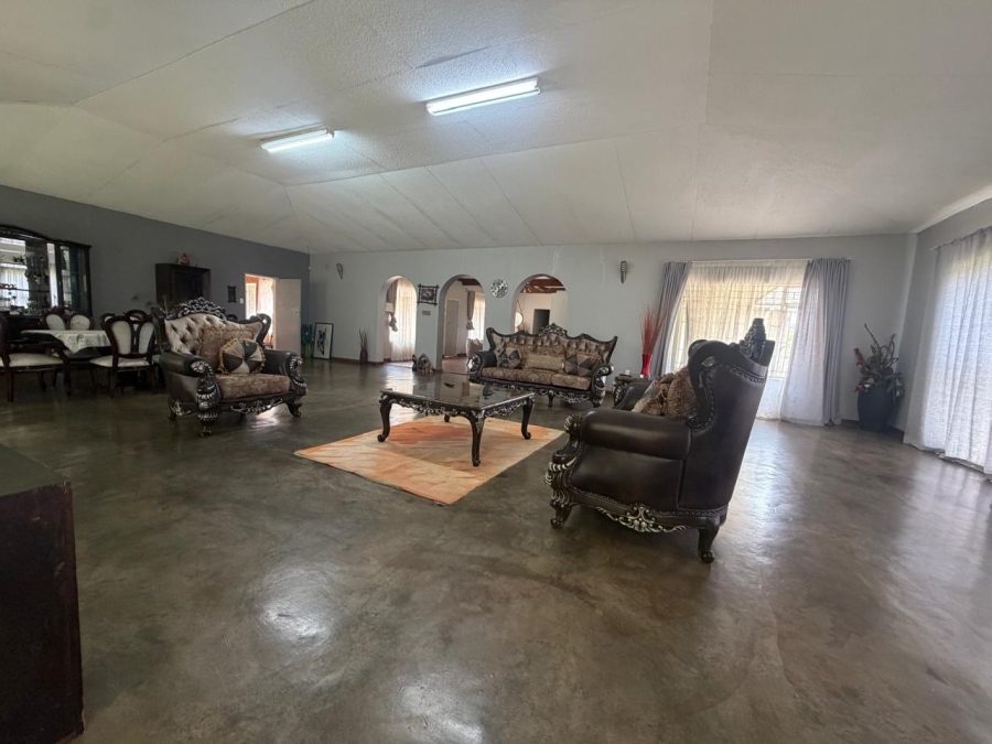 4 Bedroom Property for Sale in White River Mpumalanga