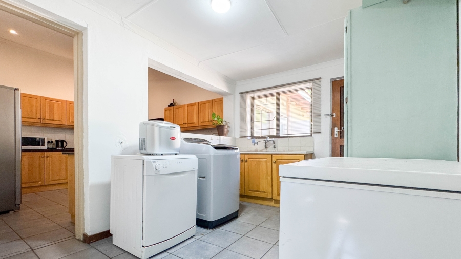 4 Bedroom Property for Sale in Nelspruit Ext 5 Mpumalanga