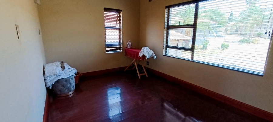 To Let 4 Bedroom Property for Rent in Ben Fleur Mpumalanga