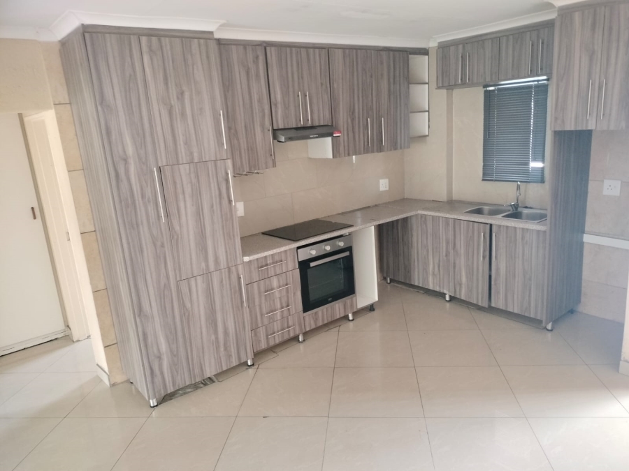 To Let 2 Bedroom Property for Rent in Stonehenge Mpumalanga