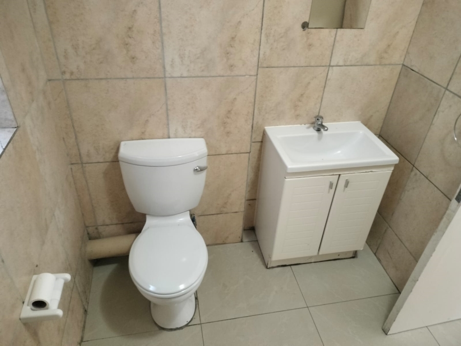 To Let 2 Bedroom Property for Rent in Stonehenge Mpumalanga