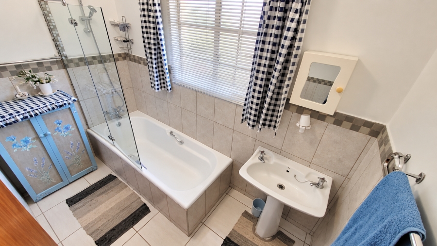 7 Bedroom Property for Sale in West Acres Ext 6 Mpumalanga