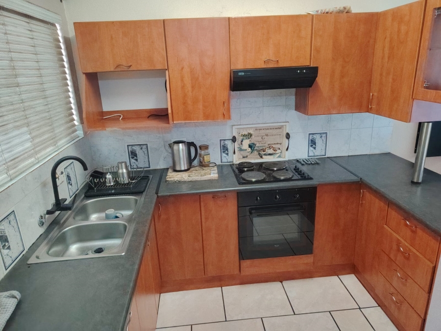 To Let 2 Bedroom Property for Rent in West Acres Mpumalanga