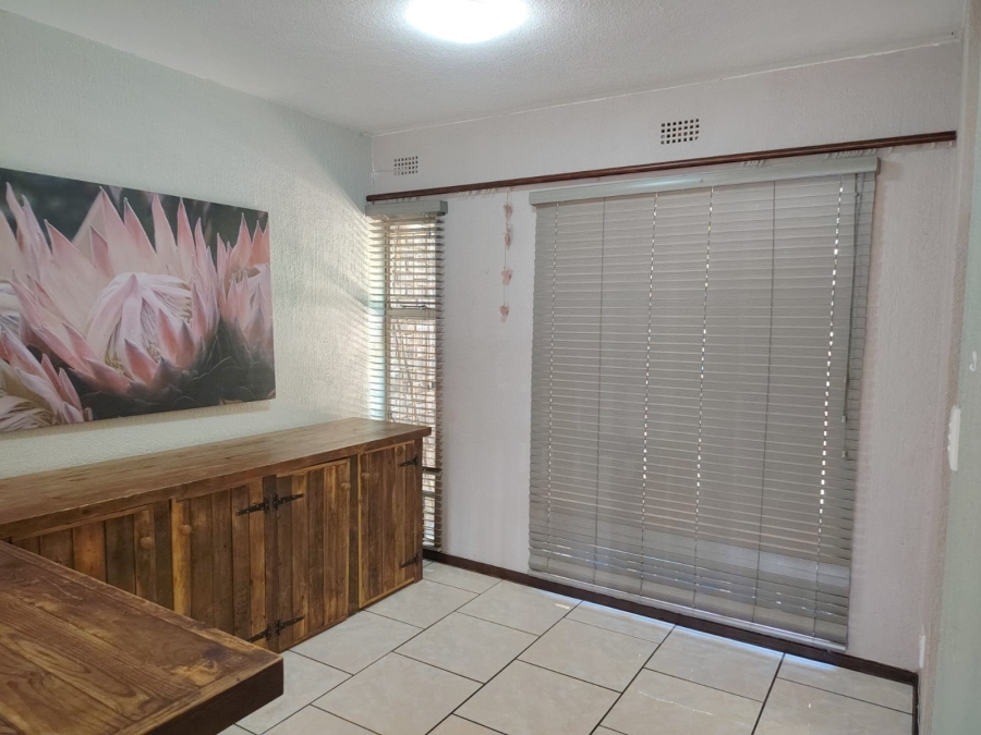 To Let 2 Bedroom Property for Rent in West Acres Mpumalanga