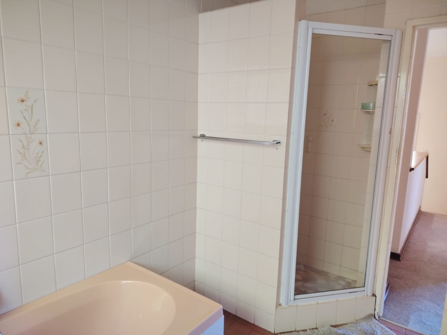 To Let 2 Bedroom Property for Rent in West Acres Mpumalanga