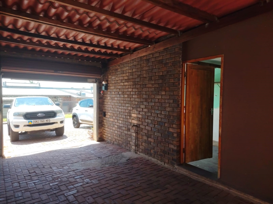 To Let 2 Bedroom Property for Rent in West Acres Mpumalanga