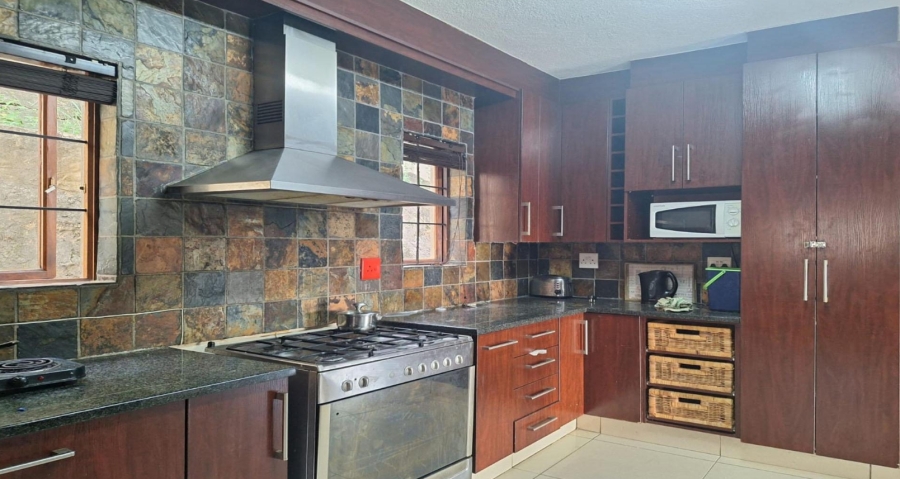 4 Bedroom Property for Sale in Stonehenge Mpumalanga