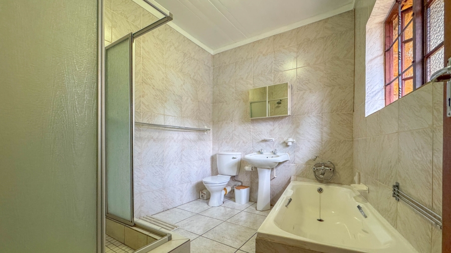 4 Bedroom Property for Sale in Sonheuwel Ext 1 Mpumalanga