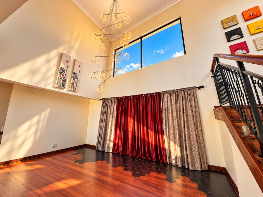 5 Bedroom Property for Sale in Ben Fleur Mpumalanga