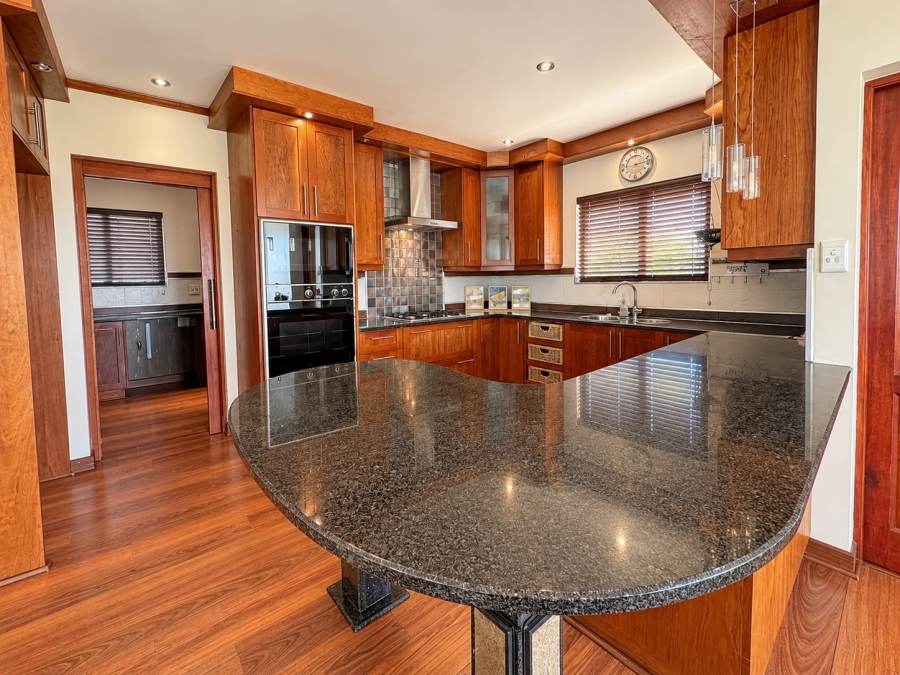 5 Bedroom Property for Sale in Ben Fleur Mpumalanga