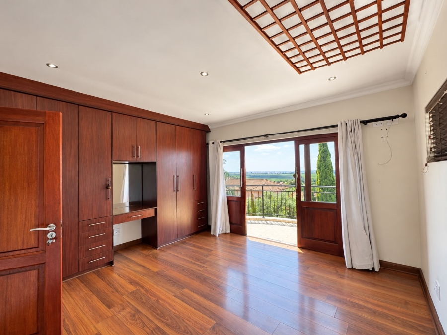 5 Bedroom Property for Sale in Ben Fleur Mpumalanga