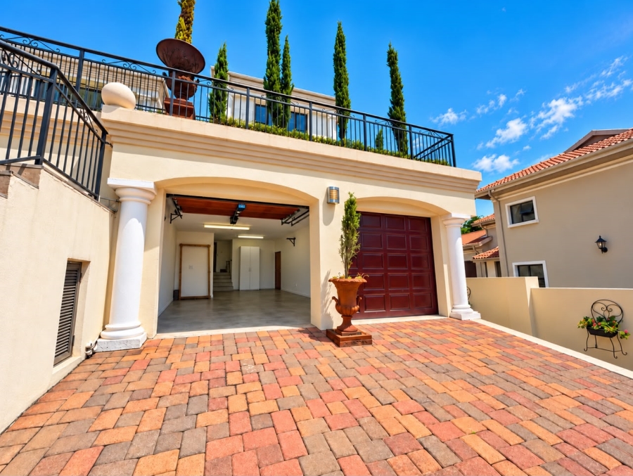 5 Bedroom Property for Sale in Ben Fleur Mpumalanga