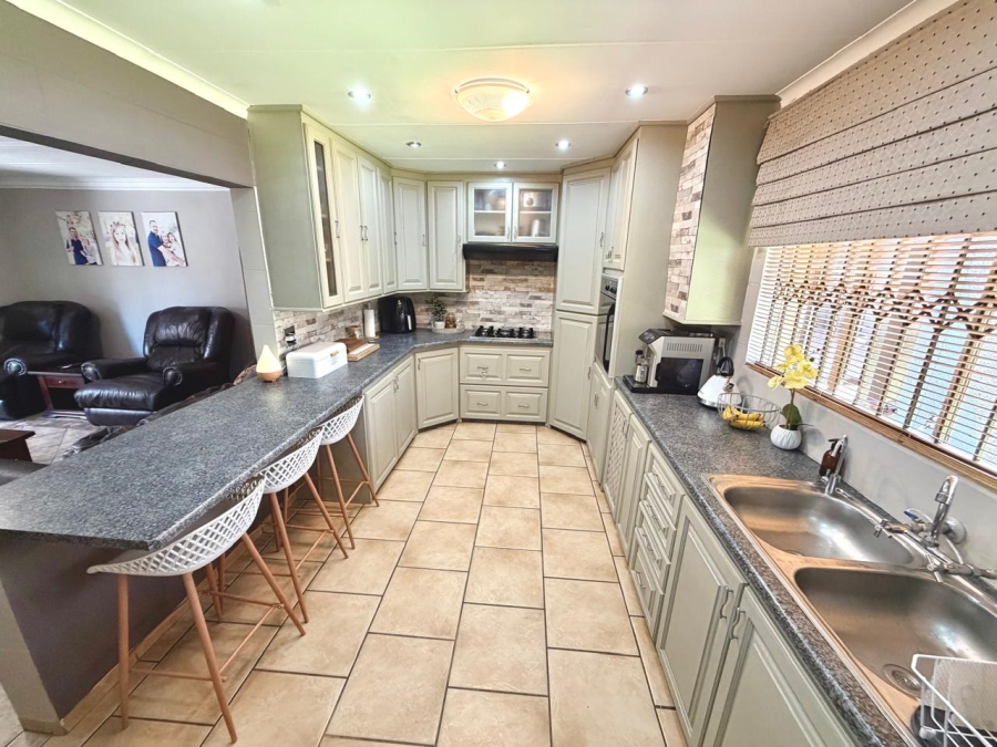 3 Bedroom Property for Sale in Secunda Mpumalanga