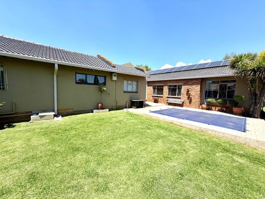 3 Bedroom Property for Sale in Secunda Mpumalanga