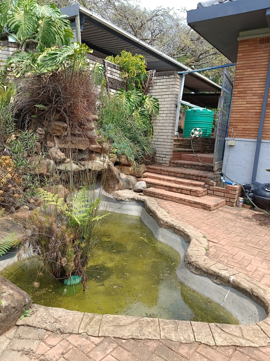6 Bedroom Property for Sale in Nelspruit Ext 2 Mpumalanga