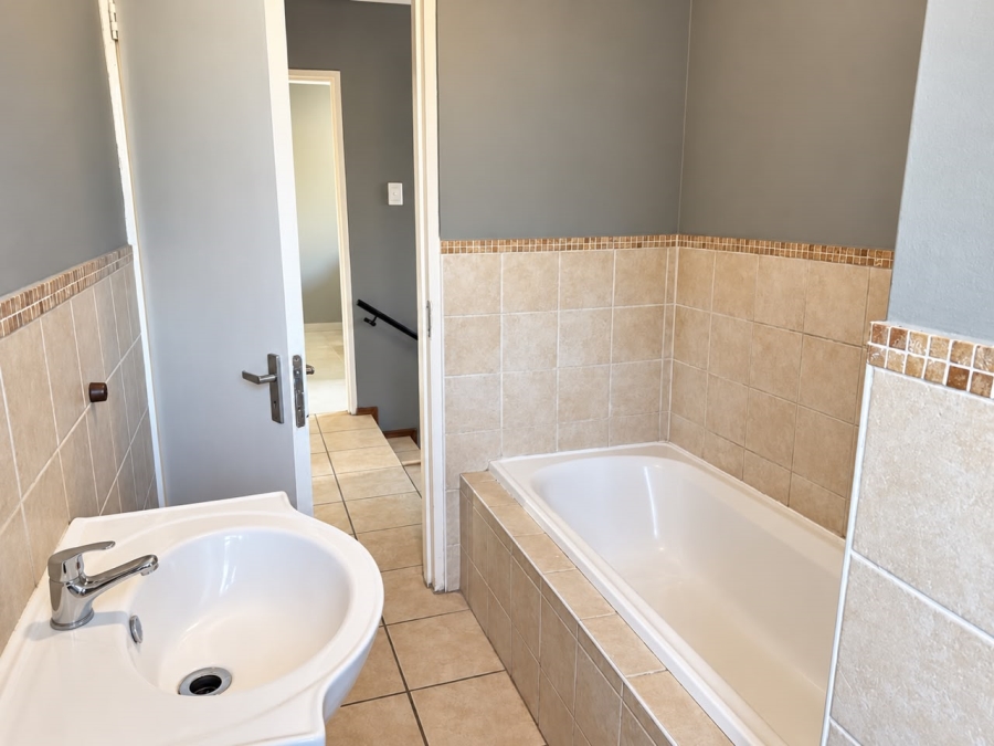 3 Bedroom Property for Sale in Reyno Ridge Mpumalanga