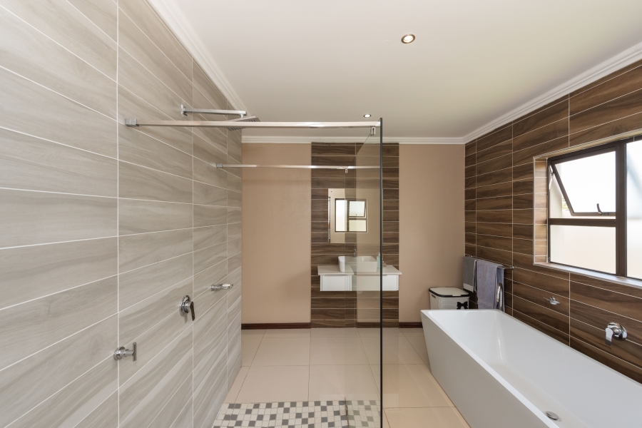4 Bedroom Property for Sale in Colts Hill Mpumalanga