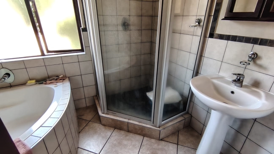To Let 3 Bedroom Property for Rent in Stonehenge Mpumalanga
