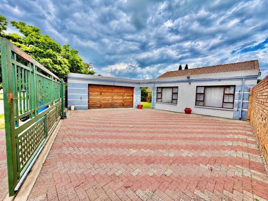 3 Bedroom Property for Sale in Secunda Mpumalanga