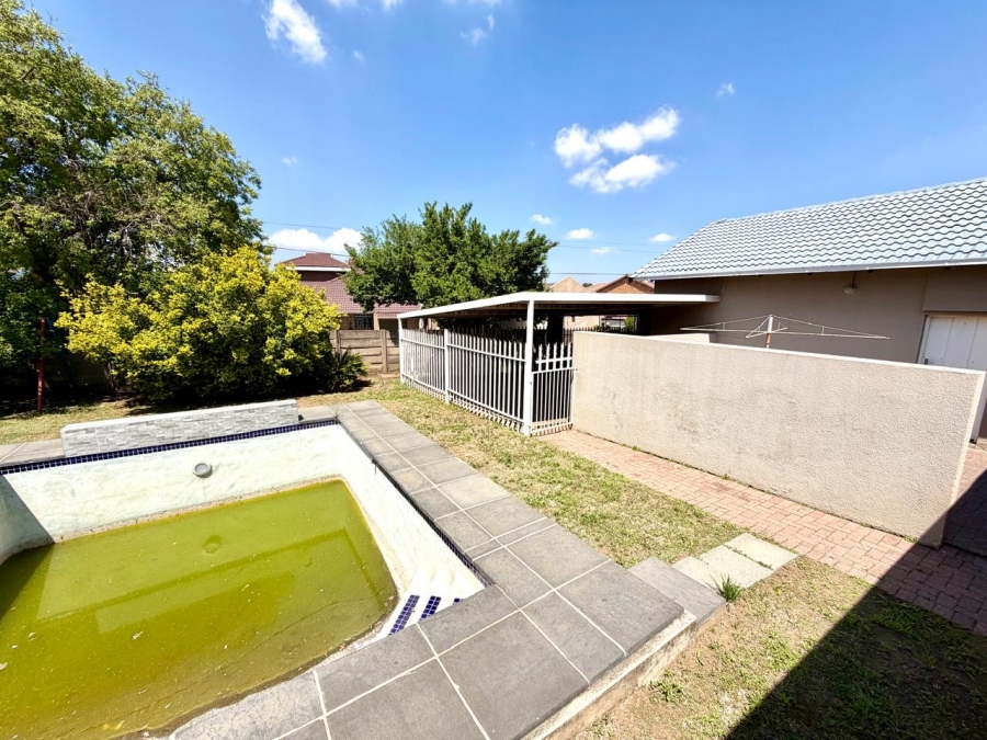 4 Bedroom Property for Sale in Secunda Mpumalanga