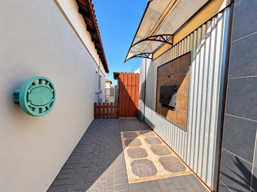 2 Bedroom Property for Sale in Terra Nova Mpumalanga