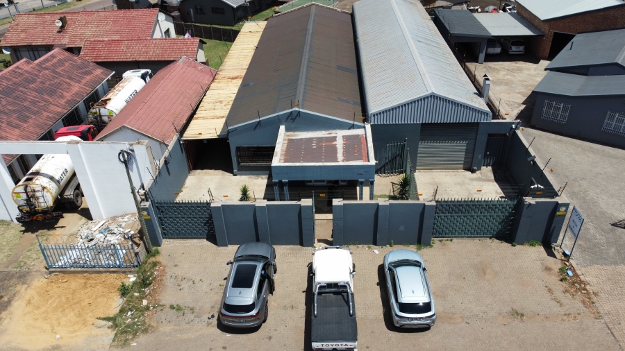 To Let Commercial Property for Rent in Witbank Ext 41 Mpumalanga