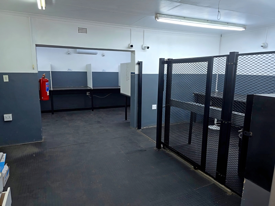 To Let Commercial Property for Rent in Witbank Ext 41 Mpumalanga