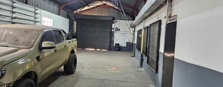 To Let Commercial Property for Rent in Witbank Ext 41 Mpumalanga