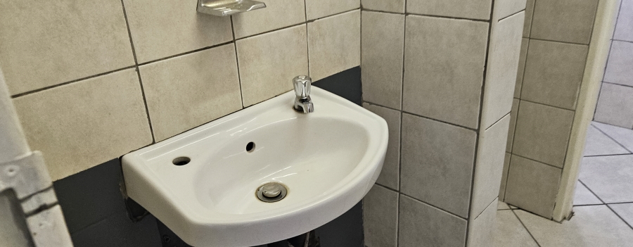 To Let Commercial Property for Rent in Witbank Ext 41 Mpumalanga