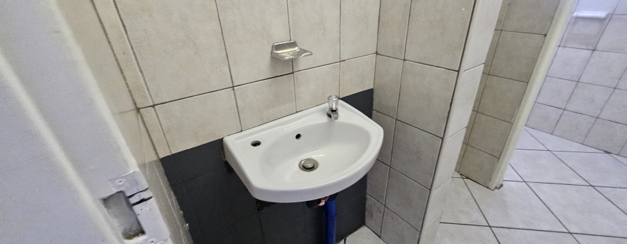 To Let Commercial Property for Rent in Witbank Ext 41 Mpumalanga