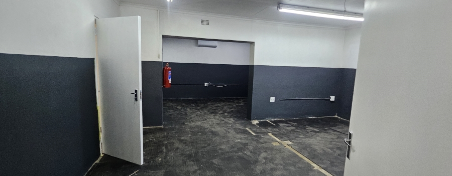 To Let Commercial Property for Rent in Witbank Ext 41 Mpumalanga