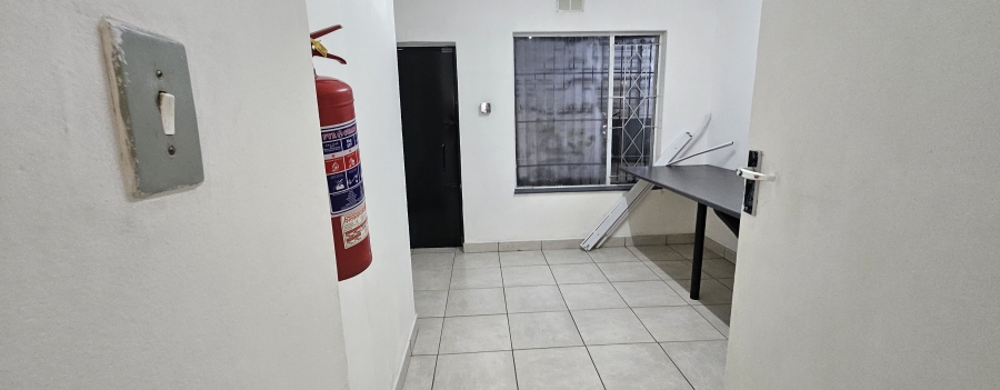 To Let Commercial Property for Rent in Witbank Ext 41 Mpumalanga