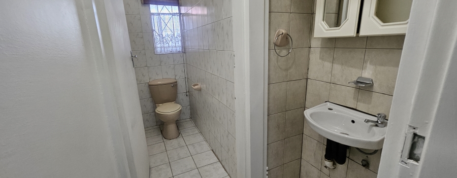 To Let Commercial Property for Rent in Witbank Ext 41 Mpumalanga